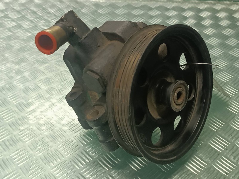 Recambio de bomba direccion para ford focus berlina (cak) trend referencia OEM IAM HBDFX  0L01403