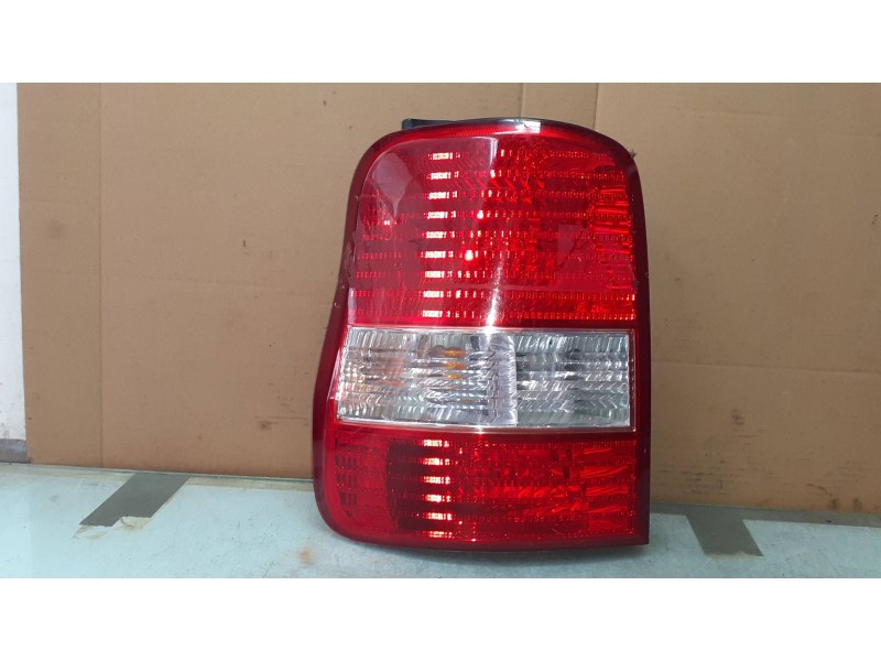 Recambio de piloto trasero izquierdo para kia carnival ii 2.9 crdi cat referencia OEM IAM   SIN CONECTOR