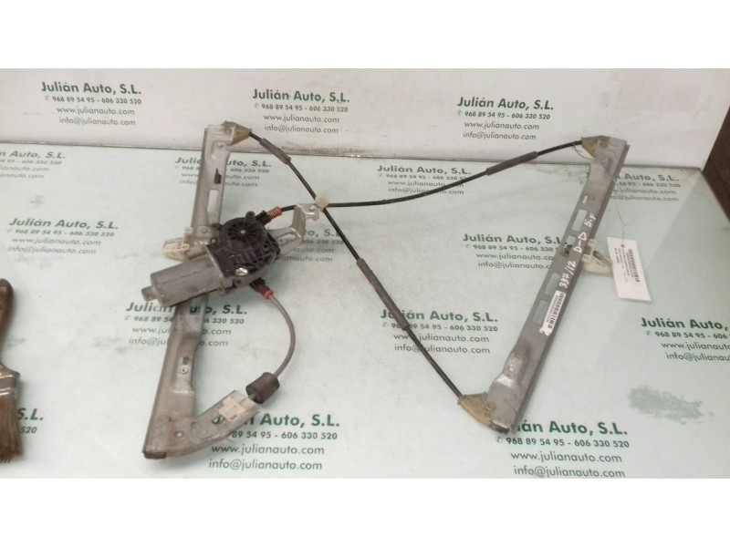 Recambio de elevalunas delantero derecho para peugeot 206 berlina x-line referencia OEM IAM 10924059 2 PINES ELECTRICO