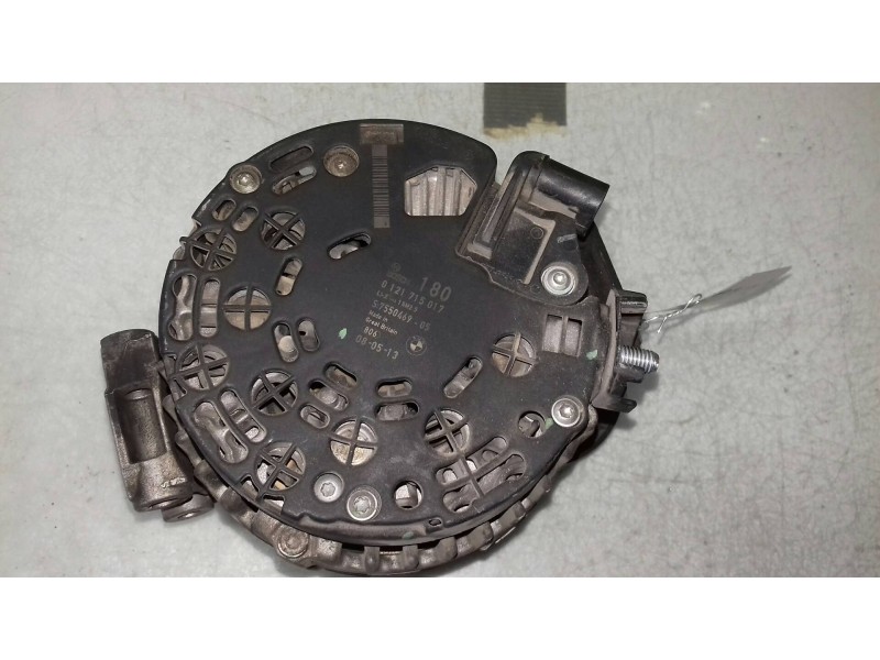 Recambio de alternador para bmw serie 3 berlina (e90) 320i referencia OEM IAM 0121715017 BOSCH 180A