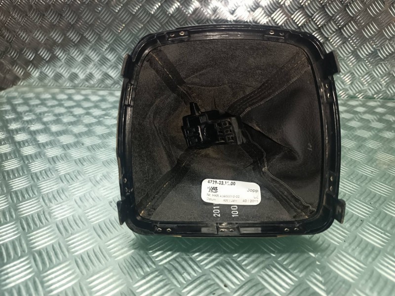 Recambio de guarnecidos palanca cambio para smart coupe pulse referencia OEM IAM 4729031000 HKR4090001002 GUARNECIDO