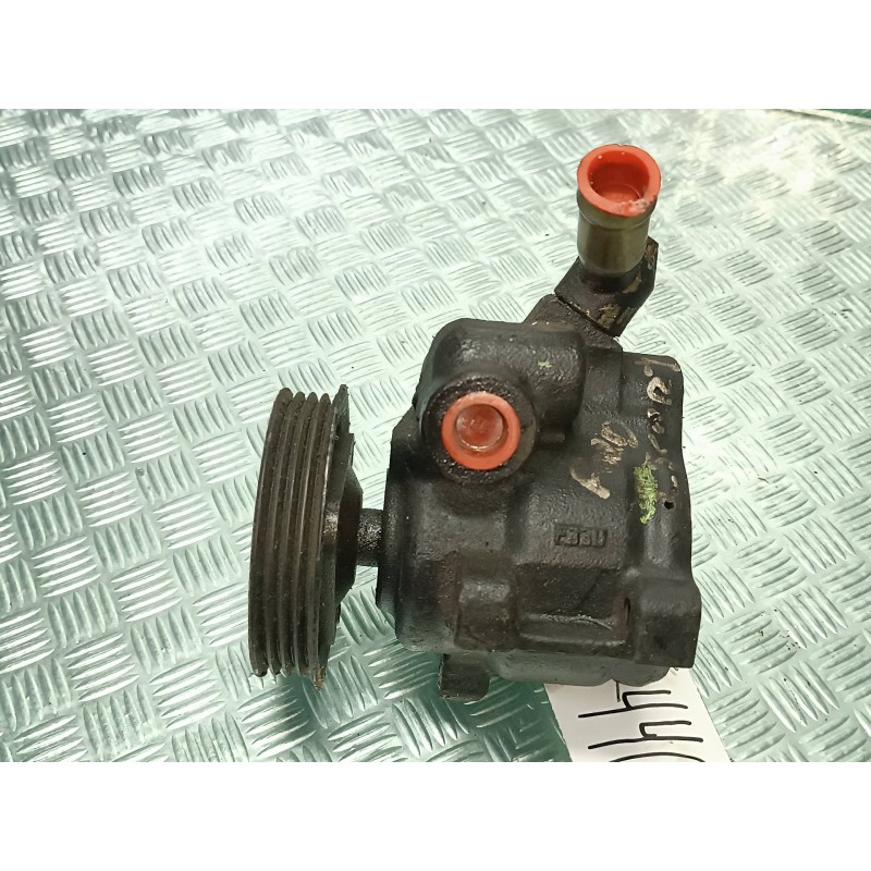 Recambio de bomba direccion para ford escort berl./turnier básico berlina referencia OEM IAM 94FF3A733AA  