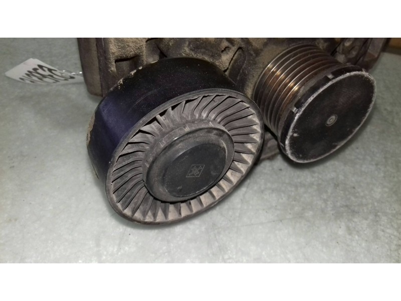 Recambio de alternador para bmw serie 3 berlina (e90) 320i referencia OEM IAM 0121715017 BOSCH 180A