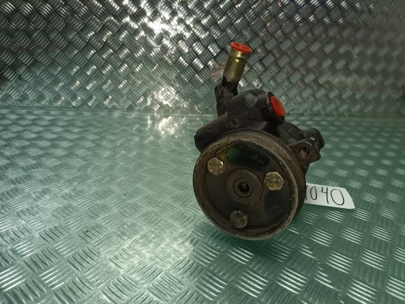 Recambio de bomba direccion para ford escort berl./turnier básico berlina referencia OEM IAM 94FF3A733AA  