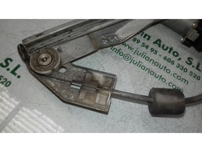 Recambio de elevalunas delantero izquierdo para peugeot 206 berlina xr referencia OEM IAM 30852049 2 PINES ELECTRICO