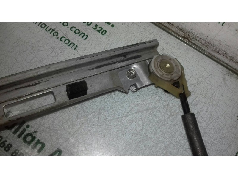 Recambio de elevalunas delantero izquierdo para peugeot 206 berlina xr referencia OEM IAM 30852049 2 PINES ELECTRICO