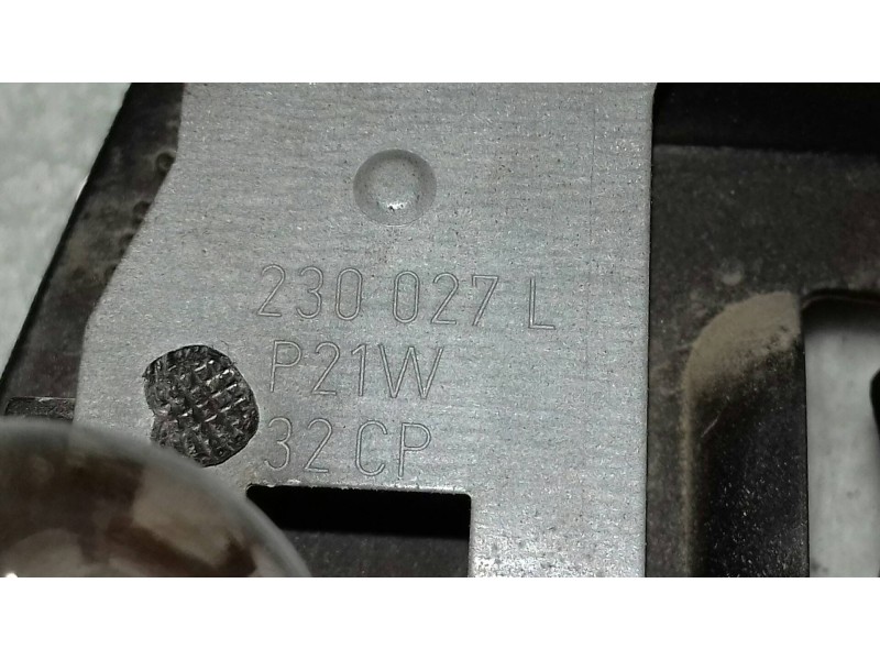 Recambio de portalamparas para bmw serie 3 berlina (e46) 320d referencia OEM IAM 230027L TRASERO IZQUIERDO 