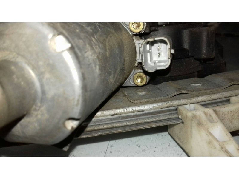 Recambio de elevalunas delantero derecho para peugeot 206 berlina look referencia OEM IAM 0134N4S 2 PINES ELECTRICO