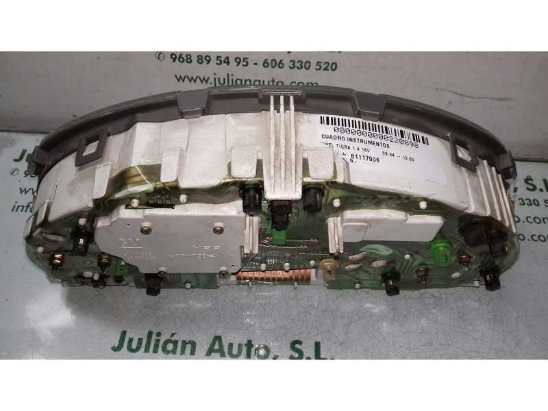 Recambio de cuadro instrumentos para opel tigra 1.4 16v referencia OEM IAM 81117906 90534403 VDO