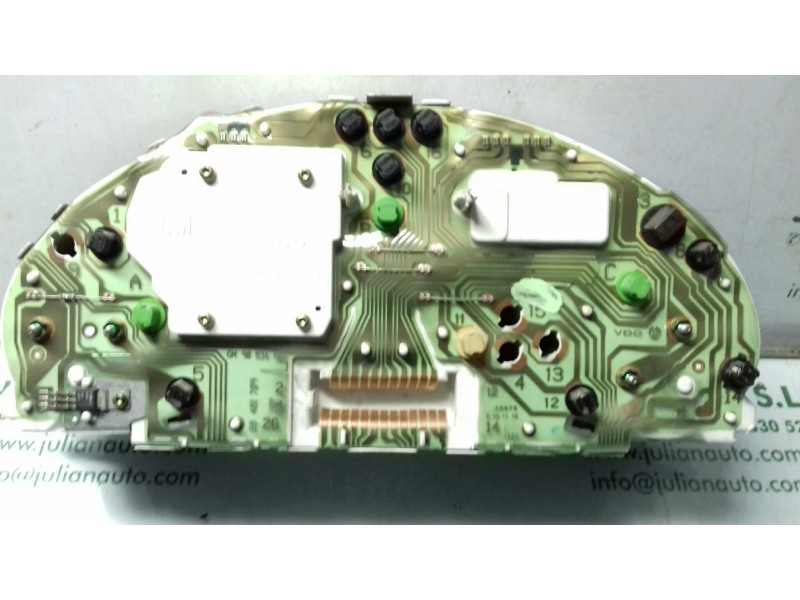 Recambio de cuadro instrumentos para opel tigra 1.4 16v referencia OEM IAM 81117906 90534403 VDO