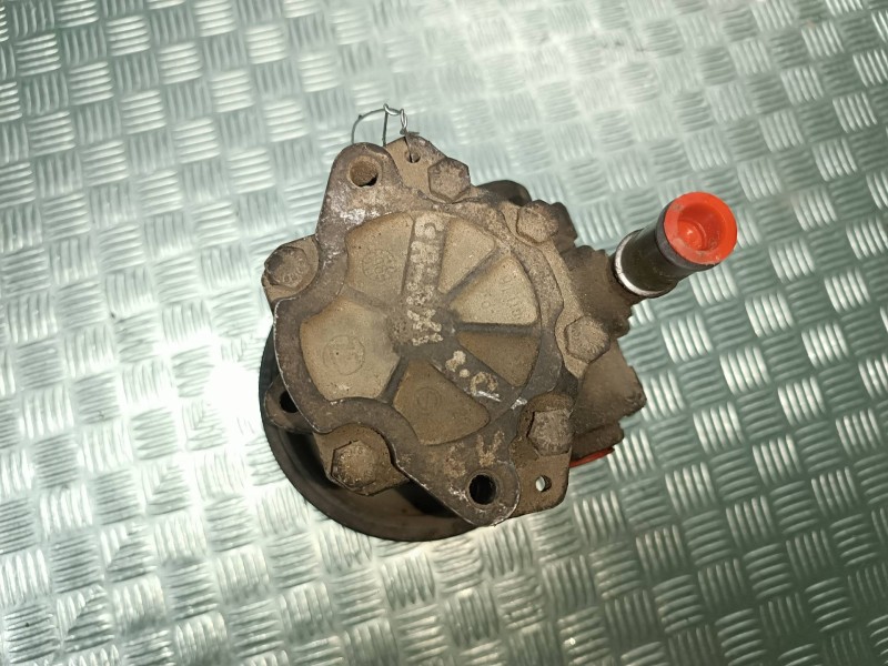 Recambio de bomba direccion para ford galaxy (vy) trend referencia OEM IAM 95WF3A733AD  