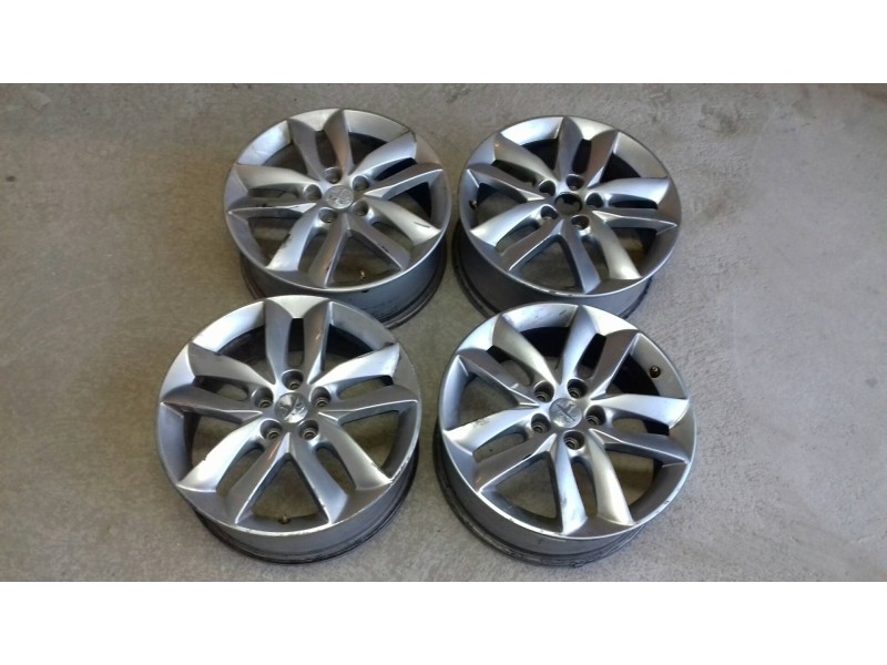 Recambio de juego llantas para peugeot 508 access referencia OEM IAM 9671401380 7JX17 