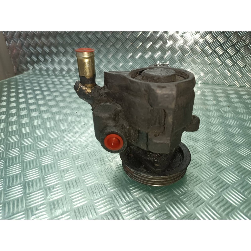 Recambio de bomba direccion para ford escort berl./turnier ghia nomade referencia OEM IAM HBDBV  