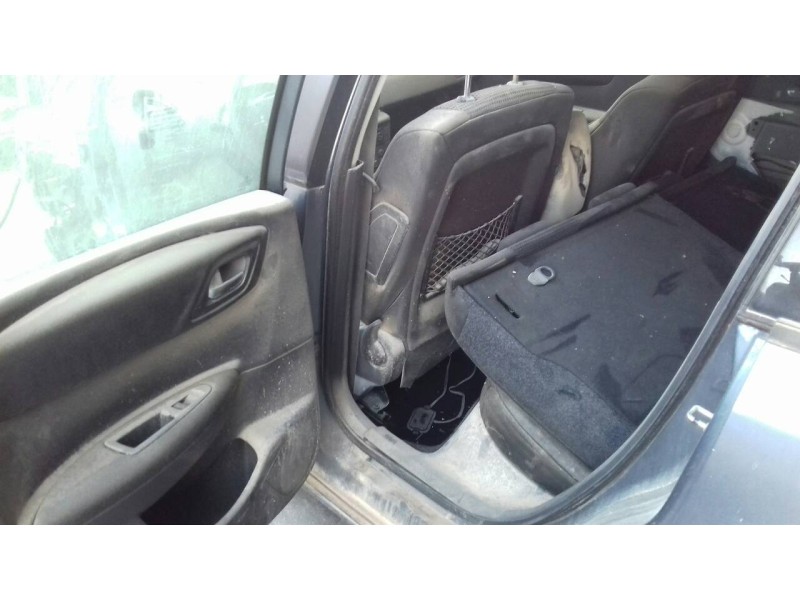 citroen c4 berlina del año 2006