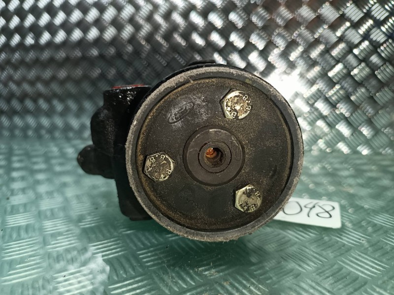 Recambio de bomba direccion para ford escort berl./turnier ghia nomade referencia OEM IAM HBDBV  