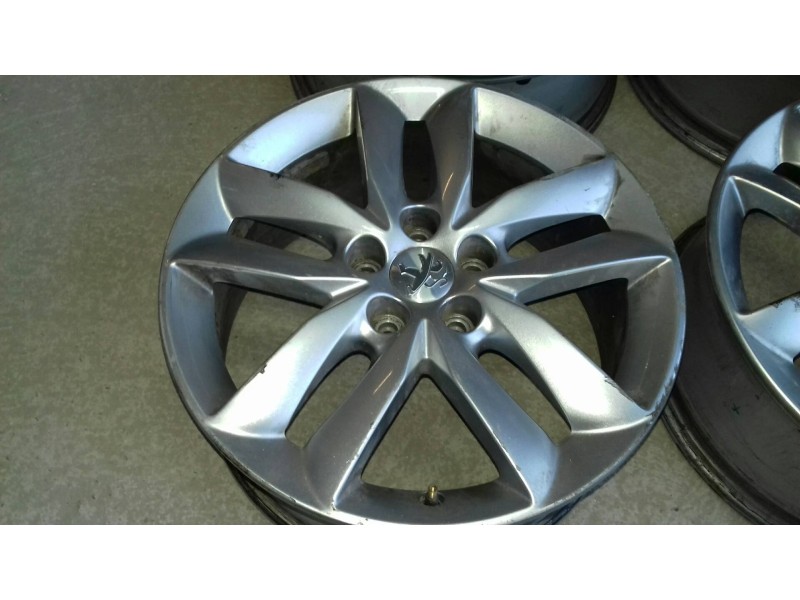 Recambio de juego llantas para peugeot 508 access referencia OEM IAM 9671401380 7JX17 