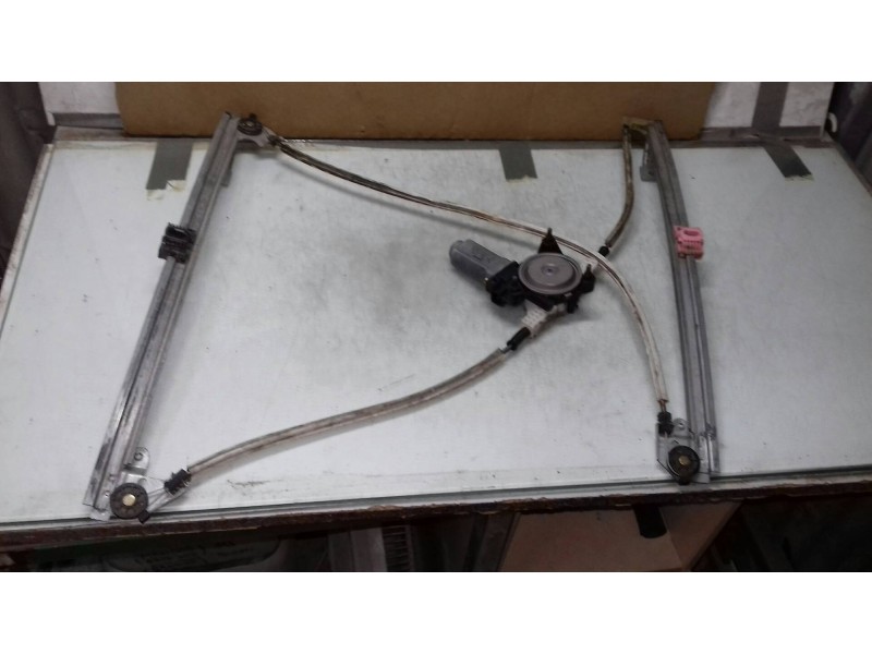 Recambio de elevalunas delantero izquierdo para chrysler voyager (rg) 2.5 crd cat referencia OEM IAM AY2621001421  ELECTRICO