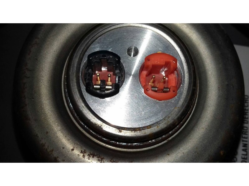 Recambio de airbag delantero derecho para toyota prius (nhw20) basis referencia OEM IAM K03526904P1F  DOS CONECTORES