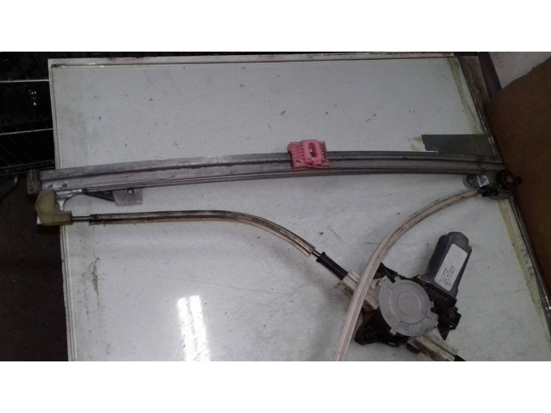 Recambio de elevalunas delantero izquierdo para chrysler voyager (rg) 2.5 crd cat referencia OEM IAM AY2621001421  ELECTRICO