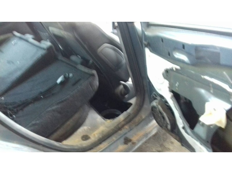 citroen c4 berlina del año 2006