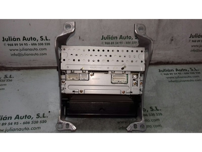 Recambio de sistema audio / radio cd para toyota prius (nhw20) basis referencia OEM IAM 8612047120 CQES0370A 