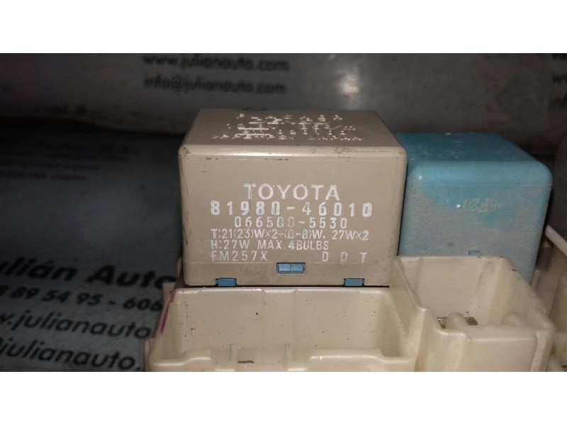 Recambio de caja reles / fusibles para toyota prius (nhw20) basis referencia OEM IAM 4H020591 405260332 8198046010
