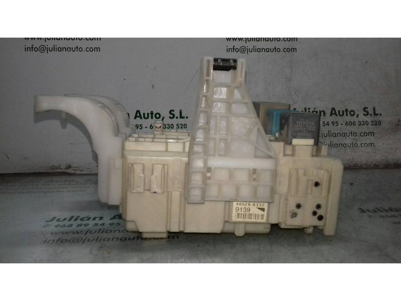 Recambio de caja reles / fusibles para toyota prius (nhw20) basis referencia OEM IAM 4H020591 405260332 8198046010