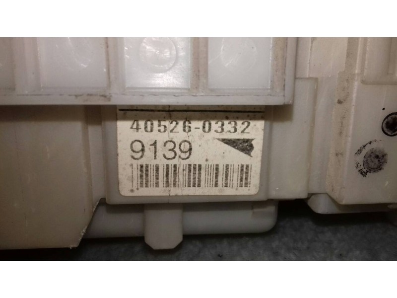 Recambio de caja reles / fusibles para toyota prius (nhw20) basis referencia OEM IAM 4H020591 405260332 8198046010