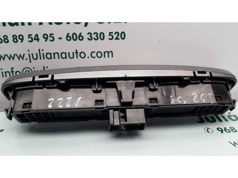 Recambio de warning para peugeot 308 confort referencia OEM IAM 9659417177  BLOQUEO