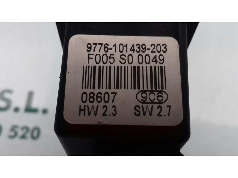 Recambio de motor elevalunas trasero izquierdo para volkswagen bora berlina (1j2) conceptline referencia OEM IAM 1J4959811C 1014