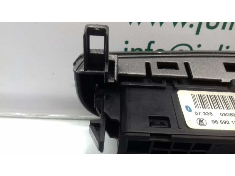 Recambio de warning para peugeot 308 confort referencia OEM IAM 9659215177 ESP BLOQUEO