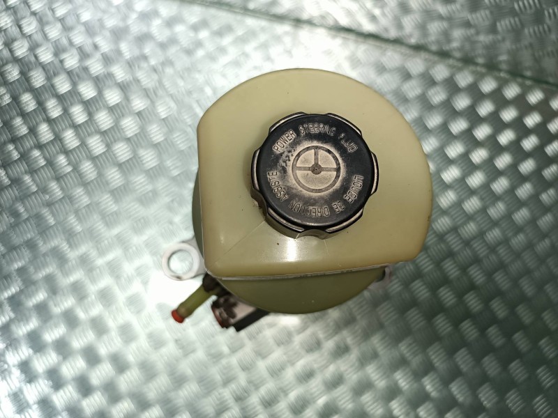 Recambio de bomba direccion para ford focus berlina (cap) trend referencia OEM IAM 1040085011094F FOMOCO 