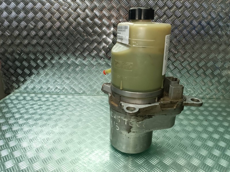 Recambio de bomba direccion para ford focus berlina (cap) trend referencia OEM IAM 1040085011094F FOMOCO 