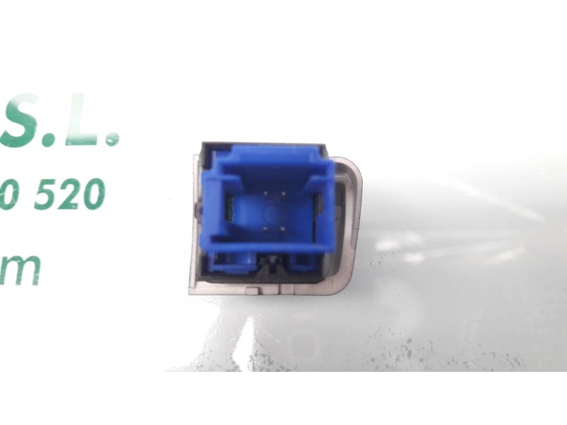 Recambio de warning para peugeot 208 access referencia OEM IAM 96750916ZD  