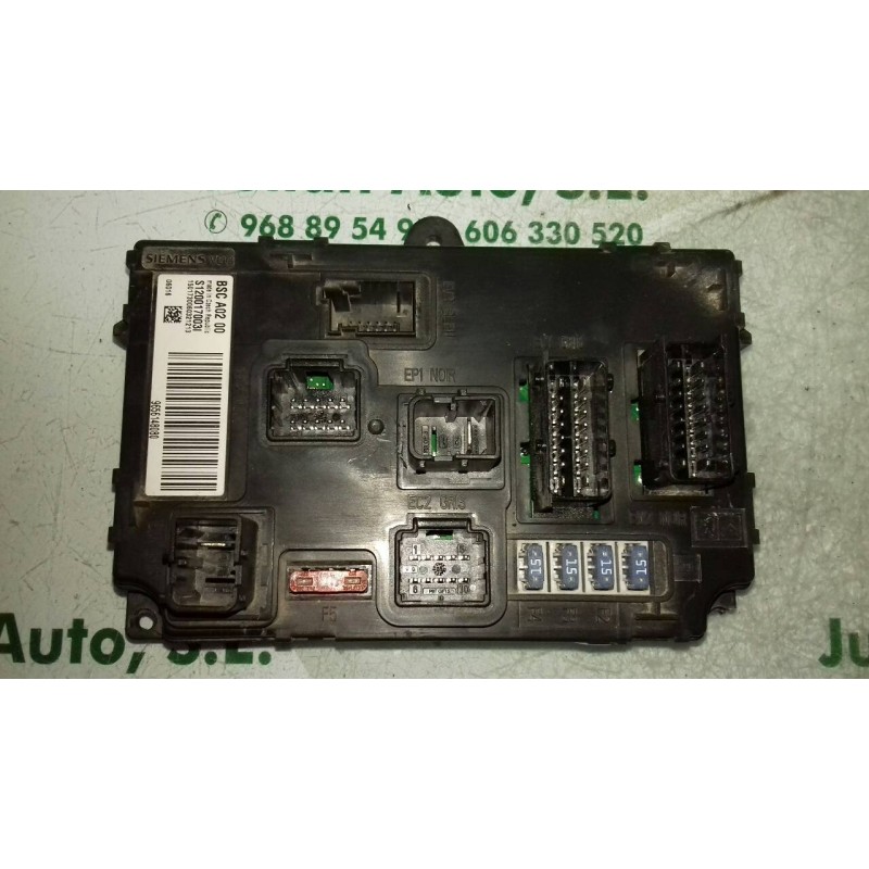Recambio de caja reles / fusibles para peugeot 407 st sport pack referencia OEM IAM S120017003I BSC A02 00 SIEMENS