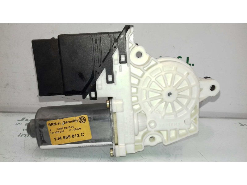 Recambio de motor elevalunas trasero derecho para volkswagen bora berlina (1j2) conceptline referencia OEM IAM 1J4959812C 101428