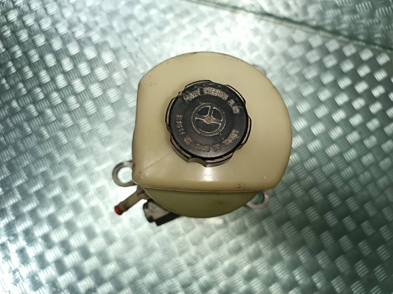 Recambio de bomba direccion para ford focus c-max (cap) ambiente (d) referencia OEM IAM 3M513K514DG  