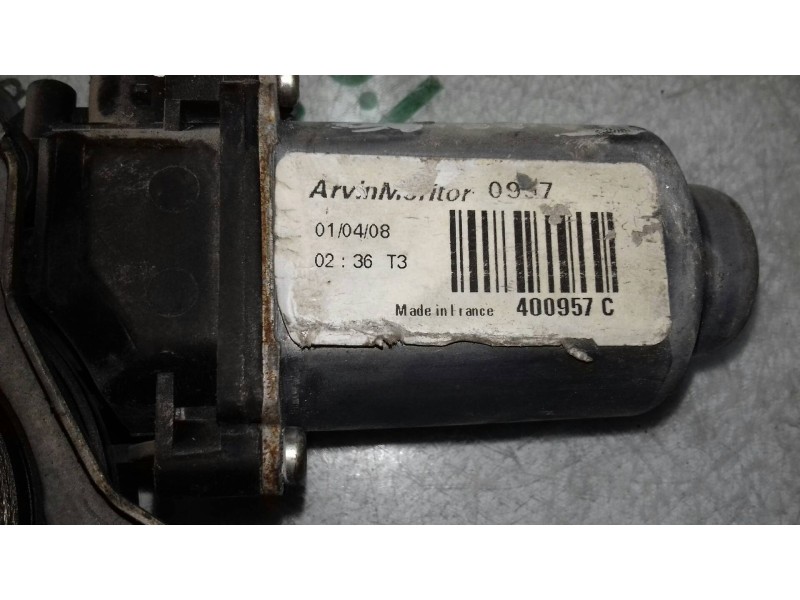 Recambio de elevalunas delantero izquierdo para renault twingo authentique referencia OEM IAM L119358ARM 400957C ELECTRICO