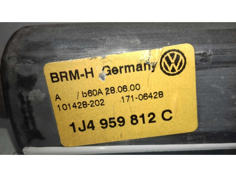 Recambio de motor elevalunas trasero derecho para volkswagen bora berlina (1j2) conceptline referencia OEM IAM 1J4959812C 101428