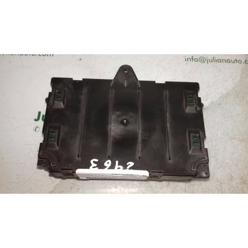 Recambio de caja reles / fusibles para peugeot 407 st sport pack referencia OEM IAM S120017003I BSC A02 00 SIEMENS