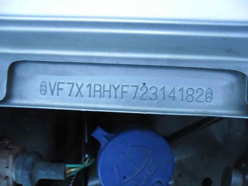 citroen xantia berlina del año 2000