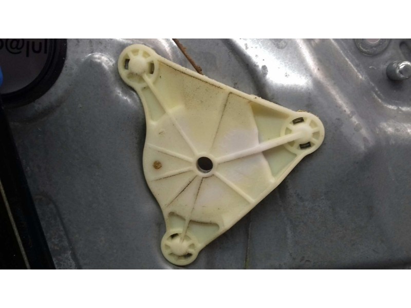 Recambio de elevalunas trasero derecho para volkswagen bora berlina (1j2) conceptline referencia OEM IAM 1J5839730G 1J5839756E E