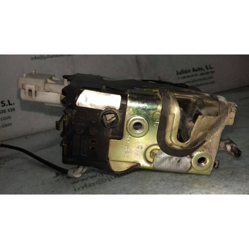 Recambio de cerradura puerta delantera derecha para peugeot 407 st sport pack referencia OEM IAM 9660698380F GRIS 6 PINES