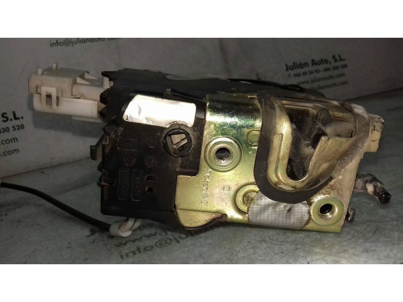 Recambio de cerradura puerta delantera derecha para peugeot 407 st sport pack referencia OEM IAM 9660698380F GRIS 6 PINES