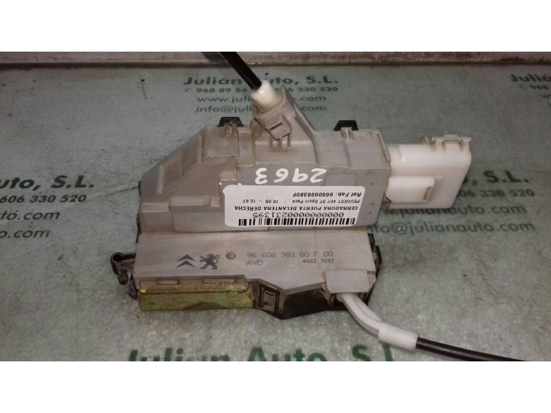 Recambio de cerradura puerta delantera derecha para peugeot 407 st sport pack referencia OEM IAM 9660698380F GRIS 6 PINES