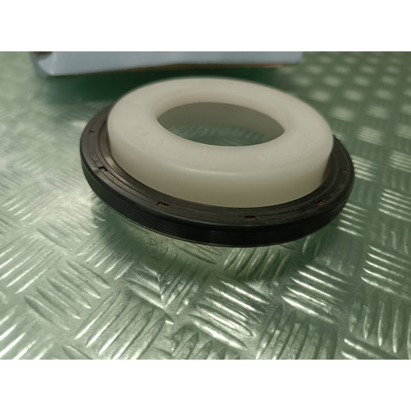 Recambio de cigueñal para audi a4 berlina (8e) 2.5 tdi (114kw) referencia OEM IAM 20029117B 82029117 ANILLO RETEN