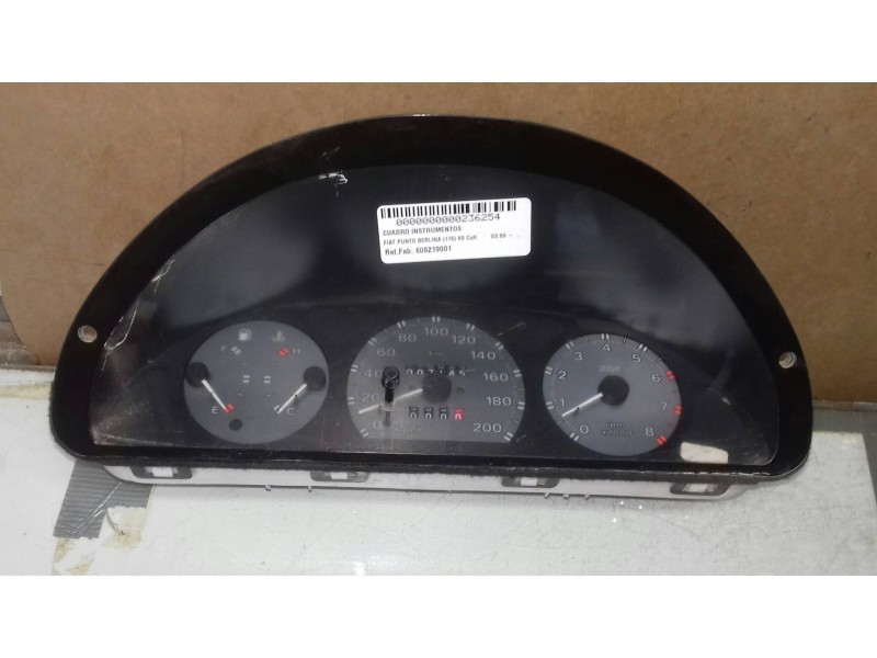 Recambio de cuadro instrumentos para fiat punto berlina (176) 60 cult referencia OEM IAM 606219001  