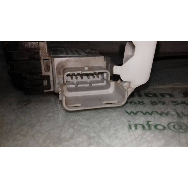 Recambio de cerradura puerta delantera derecha para peugeot 407 st sport pack referencia OEM IAM 9660698380F GRIS 6 PINES