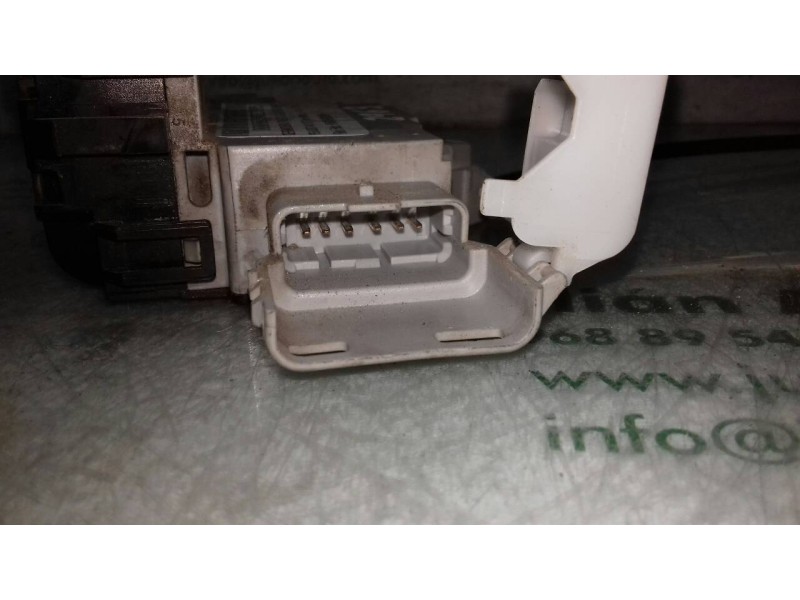 Recambio de cerradura puerta delantera derecha para peugeot 407 st sport pack referencia OEM IAM 9660698380F GRIS 6 PINES