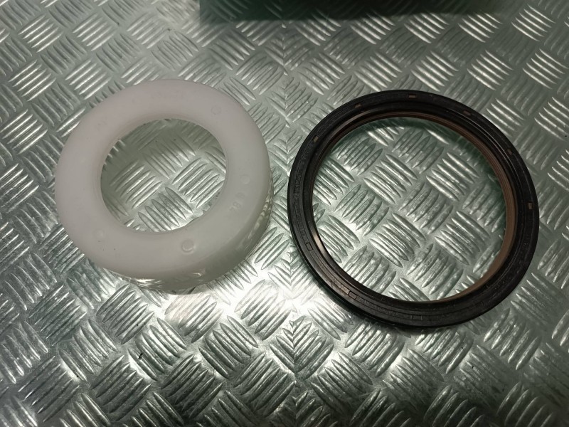 Recambio de cigueñal para audi a4 berlina (8e) 2.5 tdi (114kw) referencia OEM IAM 20029117B 82029117 ANILLO RETEN